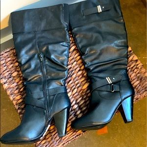 NWOT ladies motorcycle boots